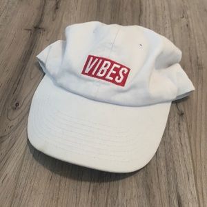 Vibes white hat